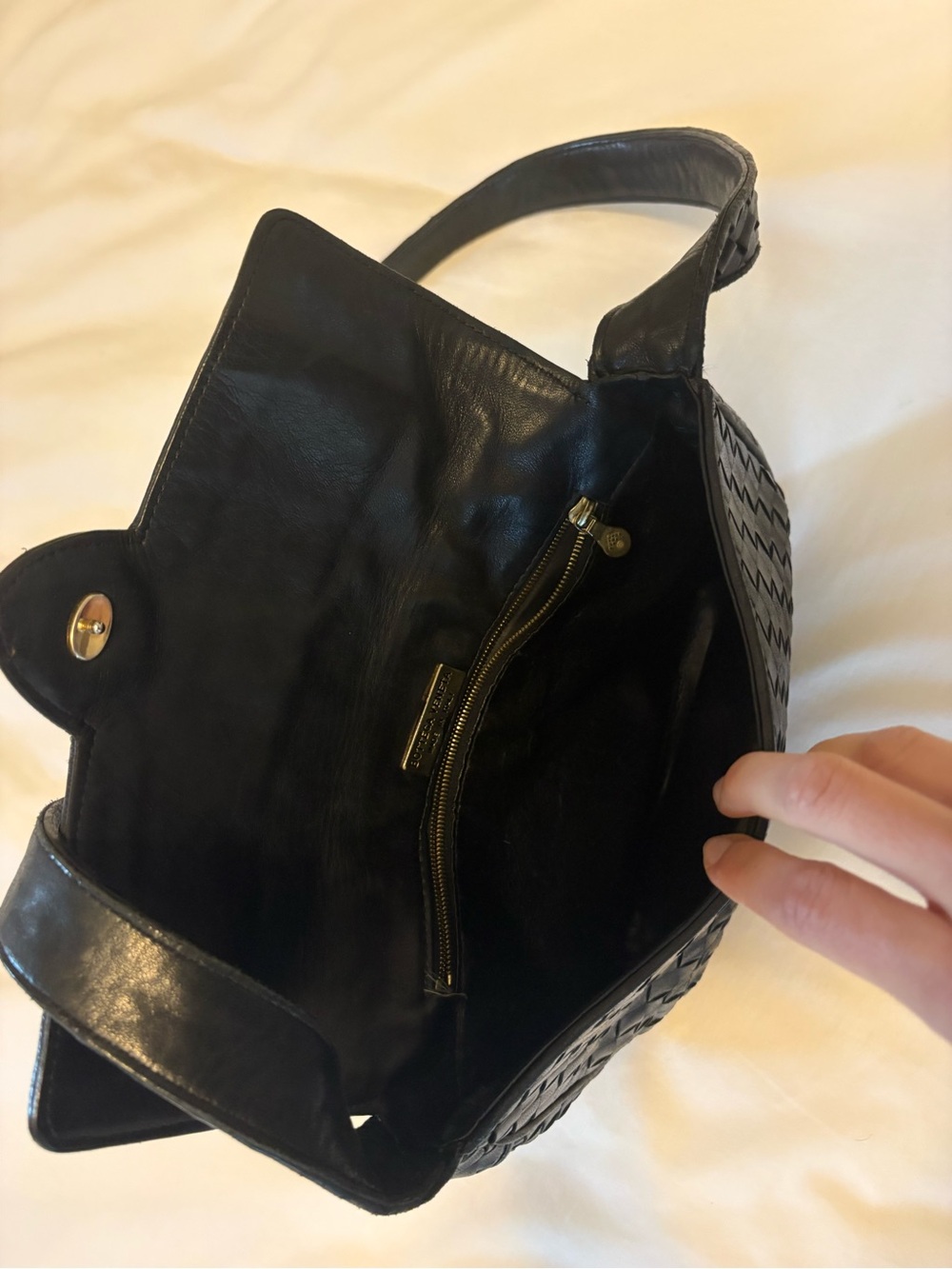 Bottega Veneta vintage Woven Leather Crossbody Bag in Black - Picture 3 of 7